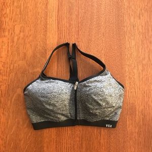 Victoria’s Secret Sports Bra. Size 32DD.